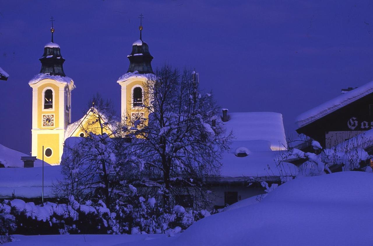 Classic Rooms By Crystal Sankt Johann in Tirol Εξωτερικό φωτογραφία